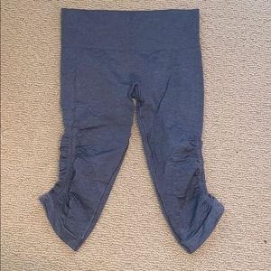 Ebb to Street Crop lululemon